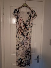 Lovely 😍 PHASE EIGHT Sexy