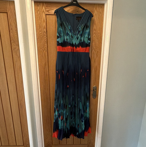 Phase eight abstract neck - phase,