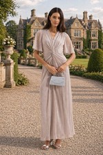 BNWT Phase Eight Dorinda Maxi